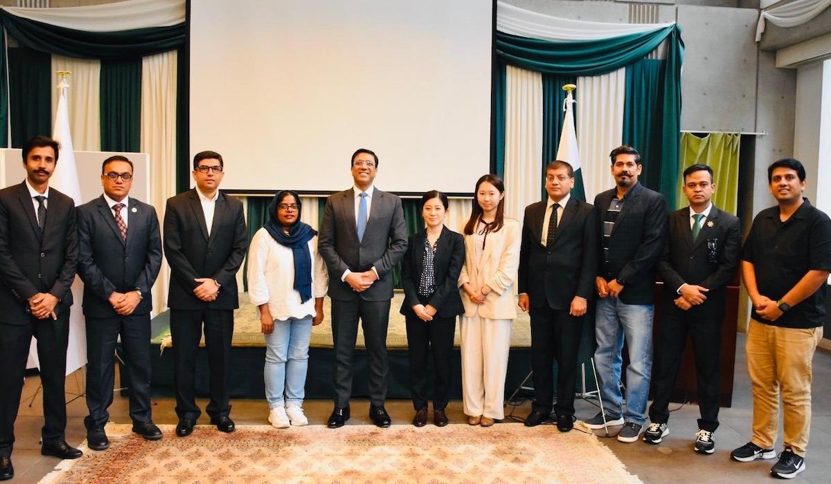 Ambassador-Designate Abdul Hameed Hosts Farewell for JDS Scholars in Tokyo