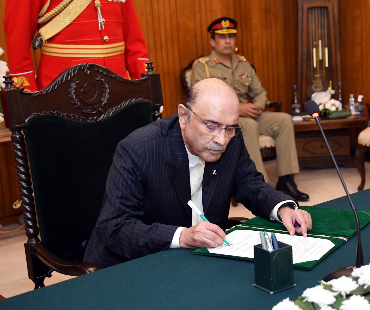 President Approves Hilal-i-Pakistan for UN Envoy on Islamophobia